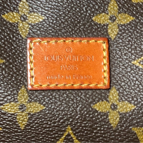Louis Vuitton Saumur30 BagDate Code(AR1901)/Poshmark COA/Dust Bag - Picture 5 of 16